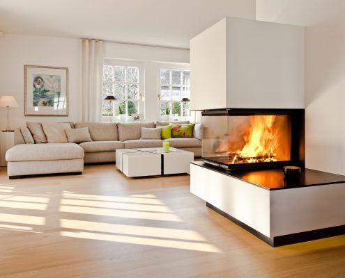 Panorama-Kamin 51/88/50/88 mit Feuer